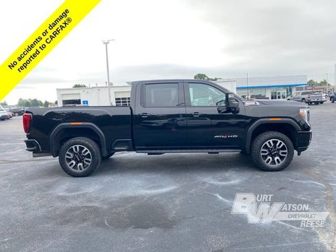 Used 2023 GMC Sierra 2500 AT4 w/ AT4 Premium Plus Package AWD/4WD image 3