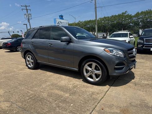 Used 2018 Mercedes-Benz GLE 350 GLE 350 w/ Premium 1 Package image 3