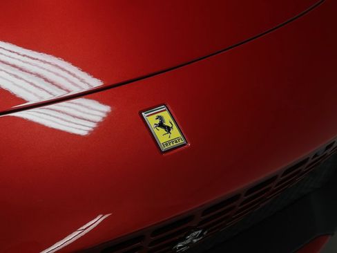 Certified 2022 Ferrari Roma RWD image 5