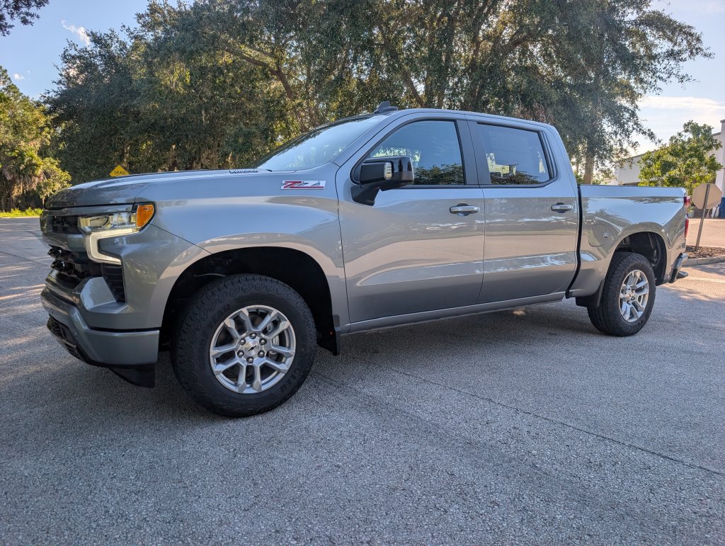 New 2026 Chevrolet Silverado 1500 RST w/ Safety Package AWD/4WD image 3