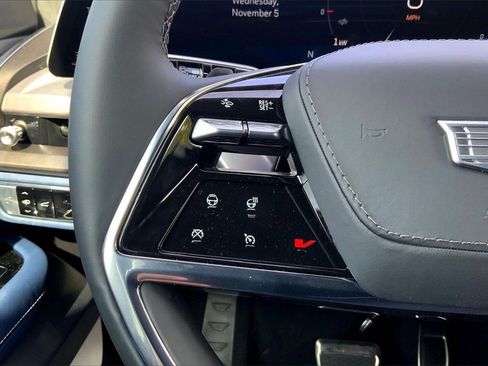New 2026 Cadillac Vistiq Premium Luxury image 24