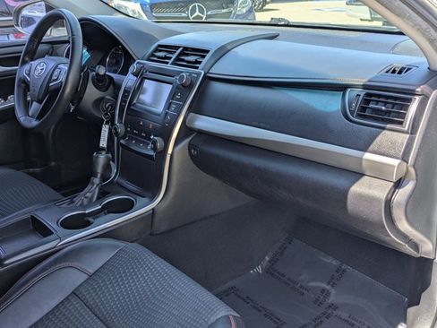 Used 2015 Toyota Camry SE image 20