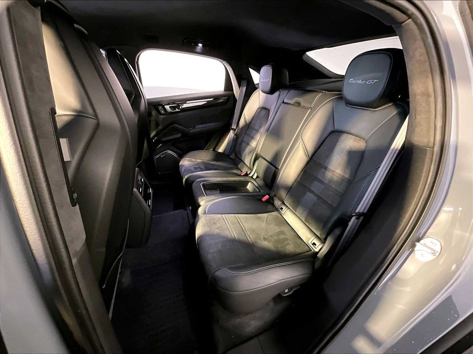 Certified 2022 Porsche Cayenne Turbo GT AWD/4WD image 24