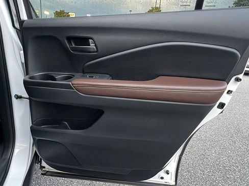 Used 2024 Honda Passport EX-L image 14