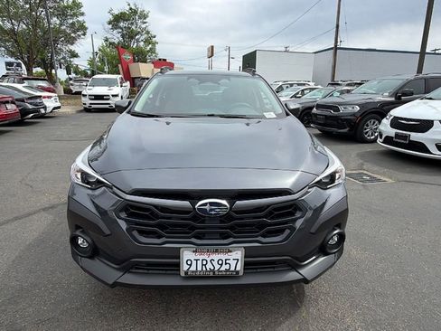 Used 2025 Subaru Crosstrek 2.0i Premium image 8