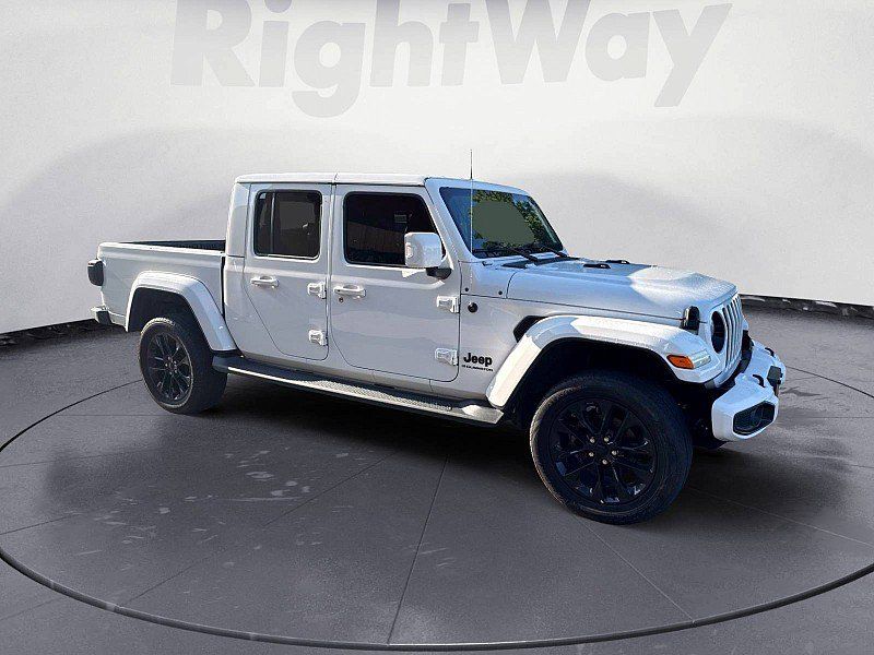 Used 2023 Jeep Gladiator Overland AWD/4WD image 7