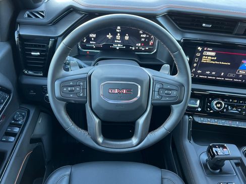 Used 2025 GMC Sierra 1500 AT4 w/ Technology Package image 18