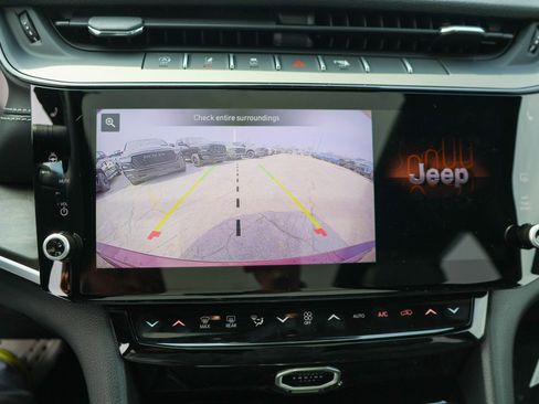 New 2026 Jeep Grand Cherokee Limited image 18