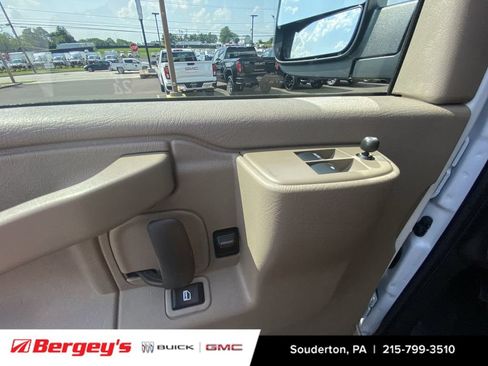 New 2025 GMC Savana 3500 w/ Driver Convenience Package RWD image 25