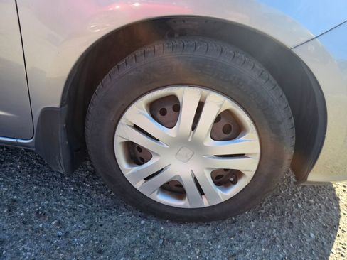 Used 2010 Honda Fit image 9