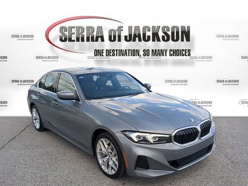Used 2025 BMW 330i Sedan w/ Convenience Package image 2