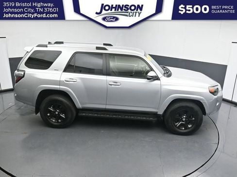 Used 2024 Toyota 4Runner SR5 Premium AWD/4WD image 36