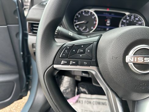 Used 2024 Nissan Sentra SV image 19