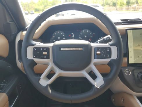Used 2026 Land Rover Defender 130 S AWD/4WD image 29