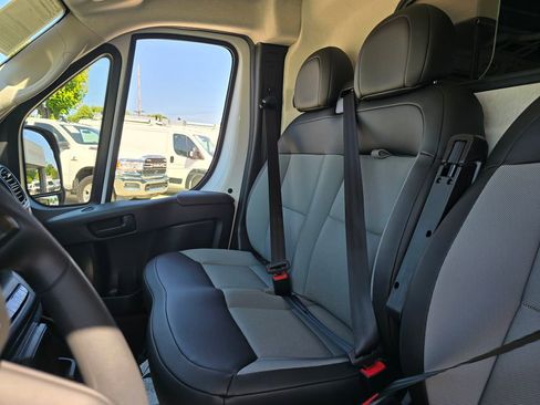 Used 2025 RAM ProMaster 1500 w/ Safety Group FWD image 23