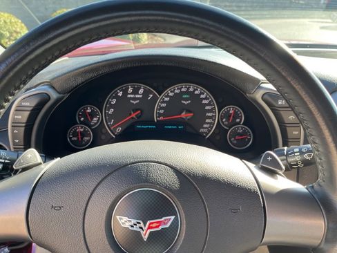 Used 2006 Chevrolet Corvette Convertible w/ Preferred Equipment Group image 9
