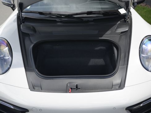 Certified 2022 Porsche 911 Carrera S RWD image 35