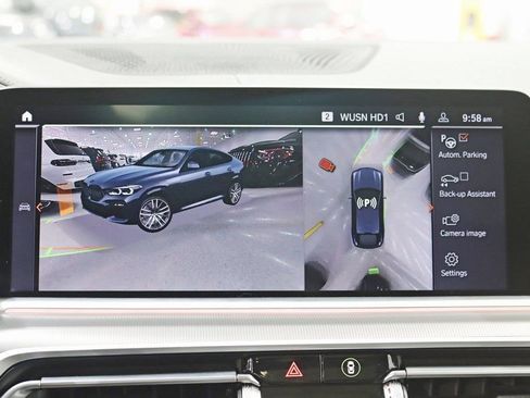 Used 2023 BMW X6 xDrive40i w/ Executive Package image 21