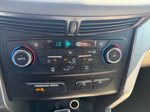 Used 2017 Ford Escape SE FWD image 14