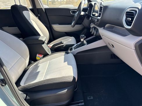 New 2026 Hyundai Venue SEL image 13