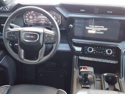 Used 2025 GMC Sierra 1500 AT4X image 24