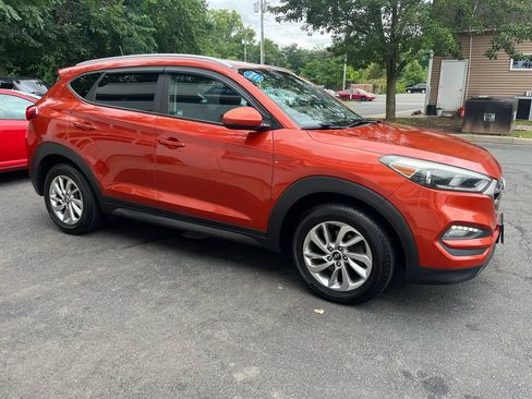 Used 2016 Hyundai Tucson SE w/ Option Group 02 AWD/4WD image 4