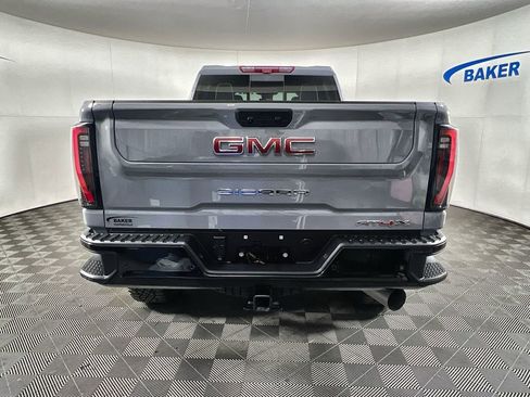 Used 2025 GMC Sierra 2500 AT4X AWD/4WD image 8