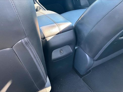 Used 2020 Nissan Sentra SR w/ Premium Package FWD image 10