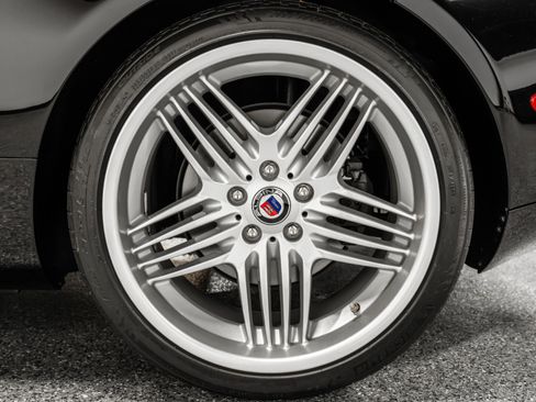 Used 2003 BMW Z8 image 10