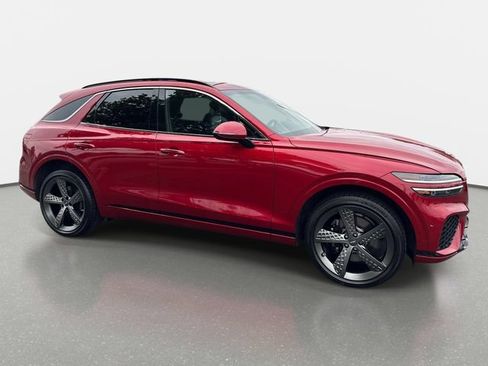 Used 2025 Genesis GV70 3.5T Sport w/ Sport Advanced Package AWD/4WD image 7