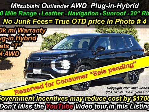 Used 2023 Mitsubishi Outlander SE image 1