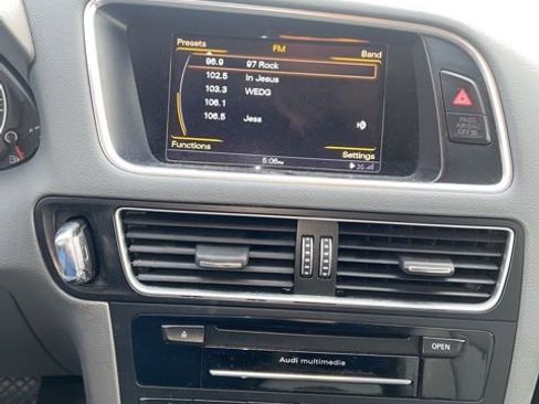 Used 2016 Audi Q5 2.0T Premium Plus w/ Technology Package image 22