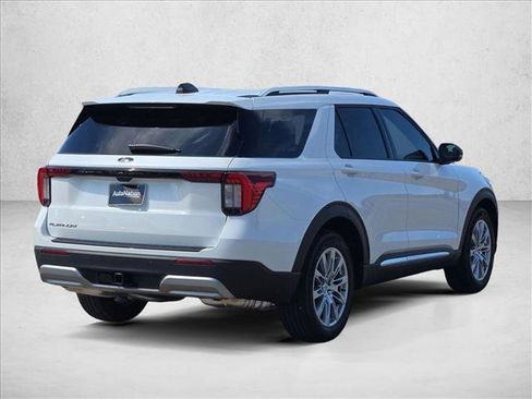 New 2026 Ford Explorer Platinum RWD image 2