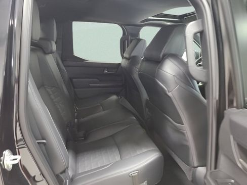 Used 2024 Toyota Tacoma TRD Off-Road w/ TRD Off Road Premium Package AWD/4WD image 15