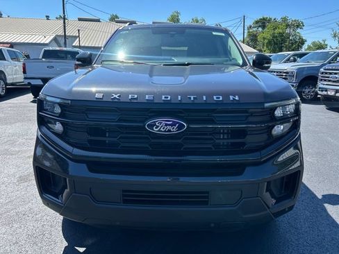 New 2026 Ford Expedition Max Active RWD image 8