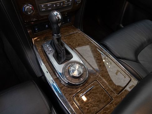 Used 2017 INFINITI QX80 4WD w/ Driver Assistance Package image 22