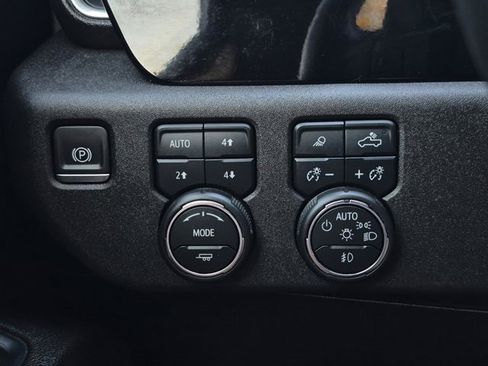 Used 2023 Chevrolet Silverado 1500 RST w/ Texas Edition Plus image 17