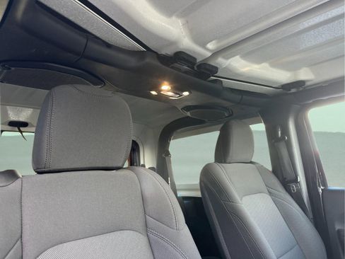 Certified 2022 Jeep Wrangler Sport S image 15