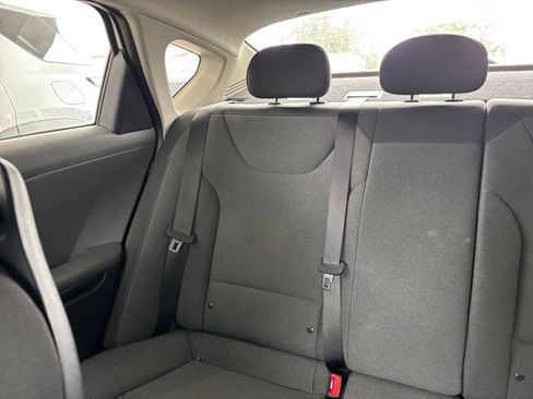 Used 2025 Kia K4 FWD image 40