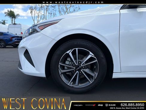 Used 2023 Kia Forte LXS FWD image 18
