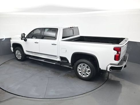 Used 2024 Chevrolet Silverado 2500 High Country w/ High Country Premium Package AWD/4WD image 26