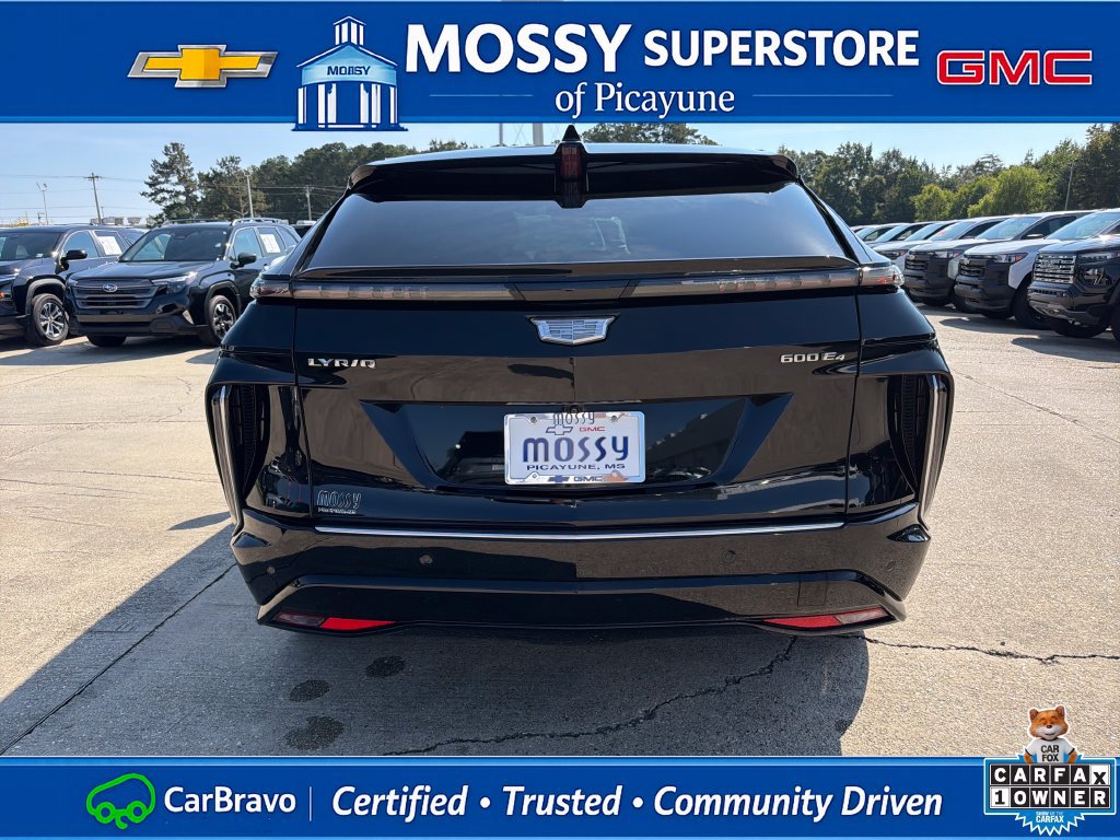Certified 2025 Cadillac Lyriq Luxury AWD/4WD image 5