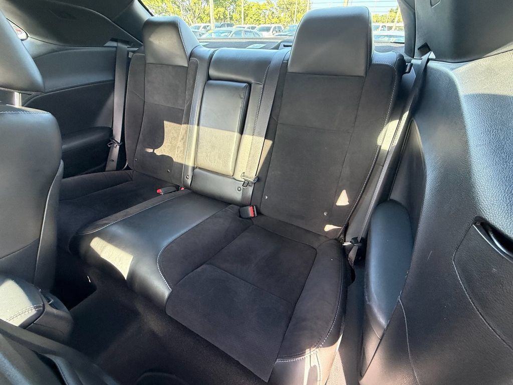 Used 2022 Dodge Challenger R/T Scat Pack RWD image 11