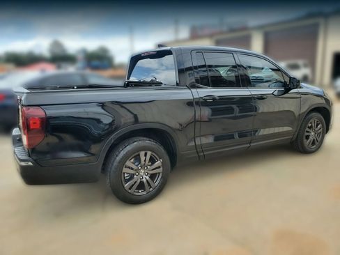 Used 2018 Honda Ridgeline Sport image 14