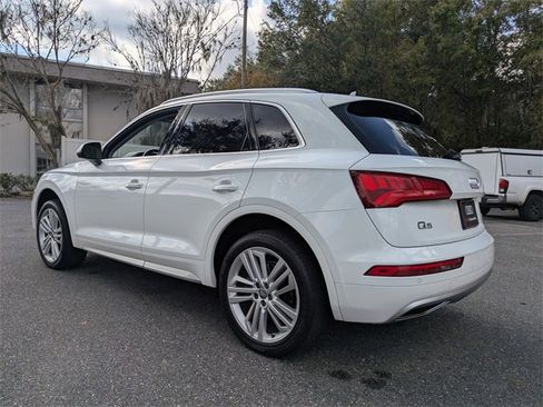 Used 2018 Audi Q5 2.0T Premium Plus w/ Premium Plus Package image 10