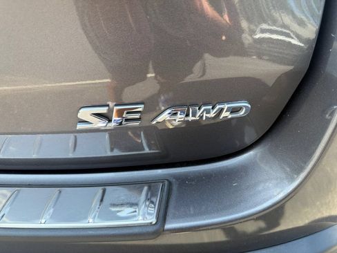 Used 2018 Toyota Highlander SE AWD/4WD image 30