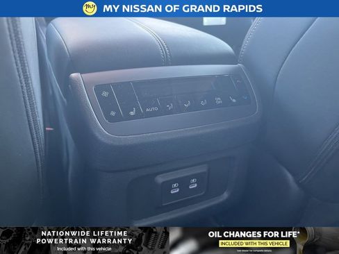 New 2026 Nissan Pathfinder SL w/ SL Premium Package AWD/4WD image 23