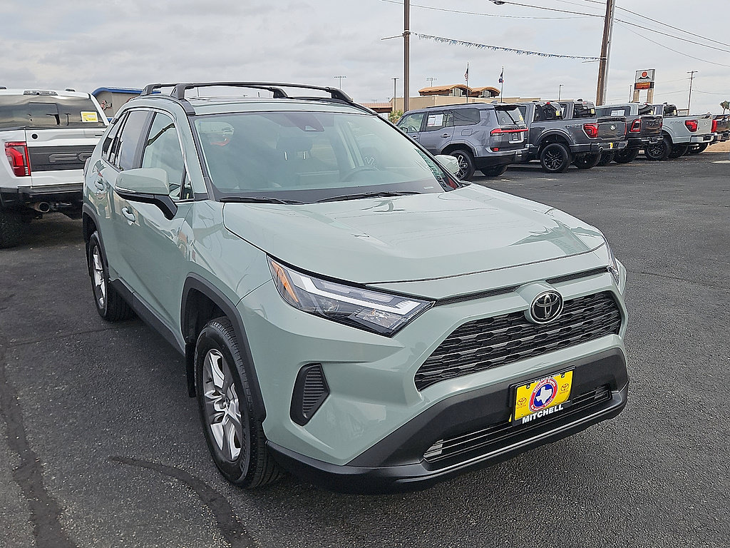Certified 2023 Toyota RAV4 XLE w/ Convenience Package FWD image 6