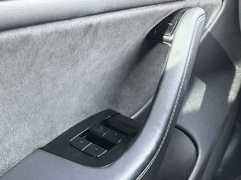 Used 2019 Tesla Model 3 Long Range image 19