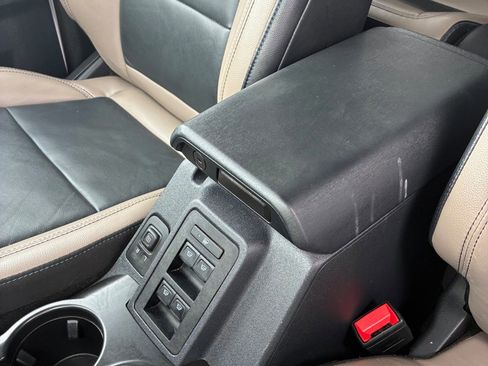 Used 2023 Ford Bronco Wildtrak image 21